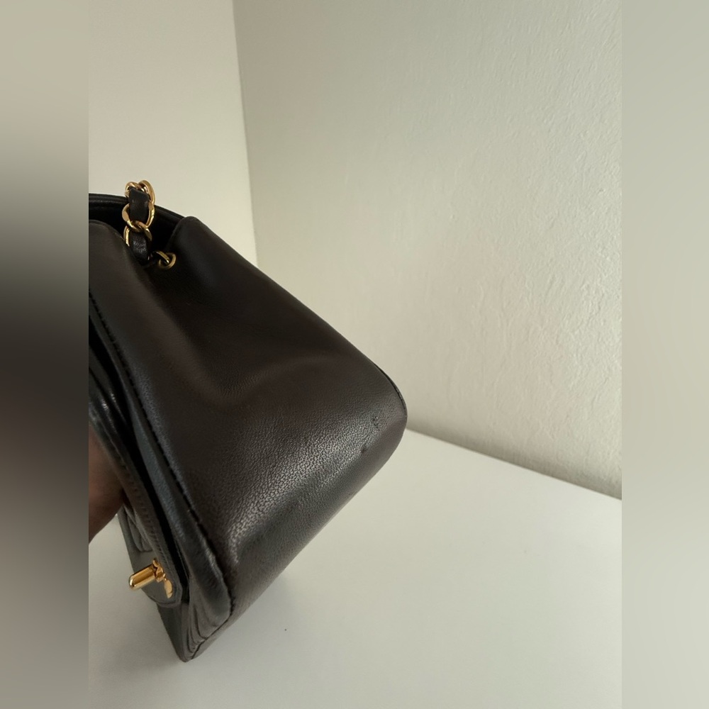 CHANEL Vintage Small Diana Flap Bag - Picture 5 of 13